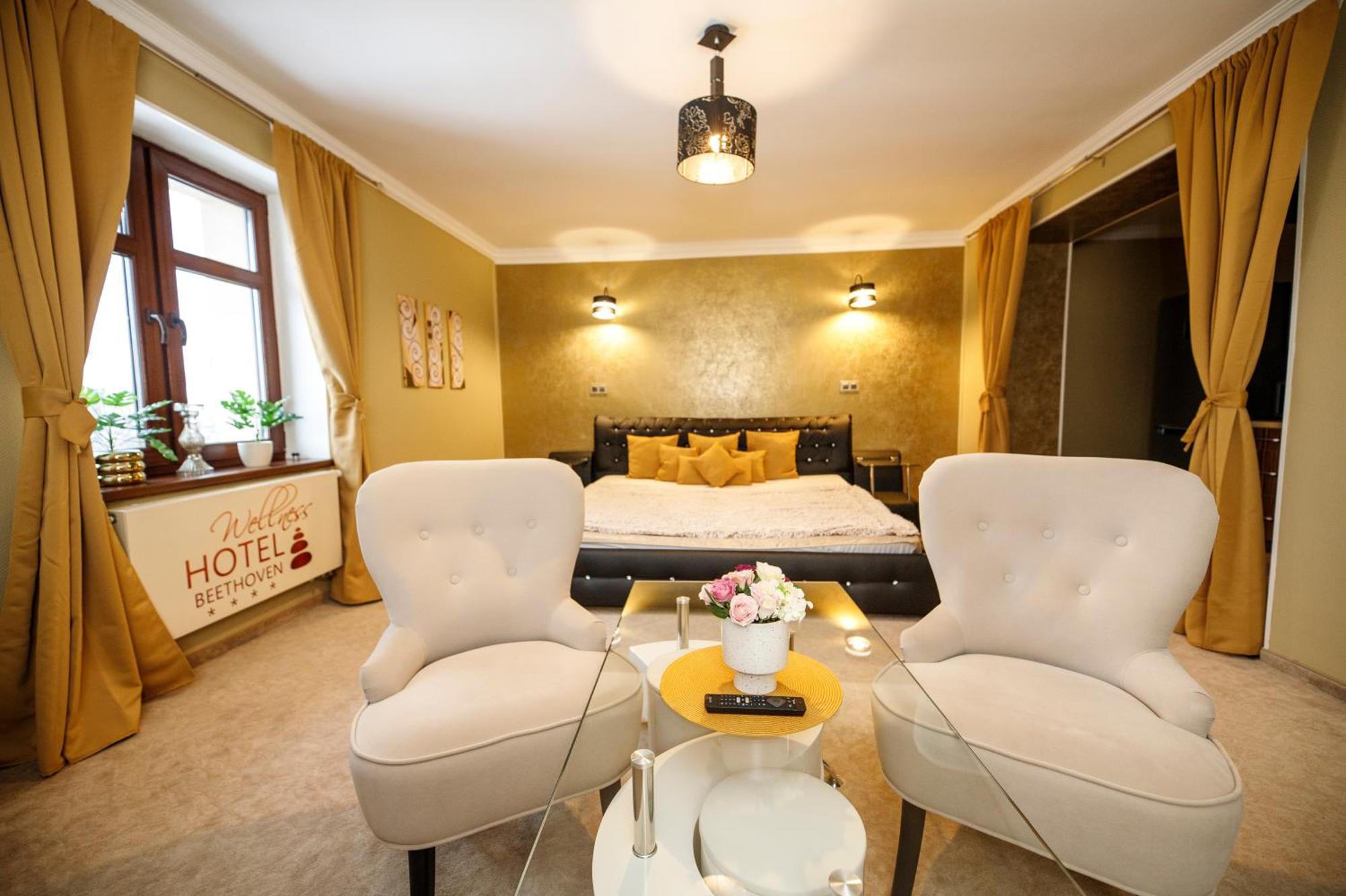 Wellness Hotel Beethoven Chomutov Exterior photo