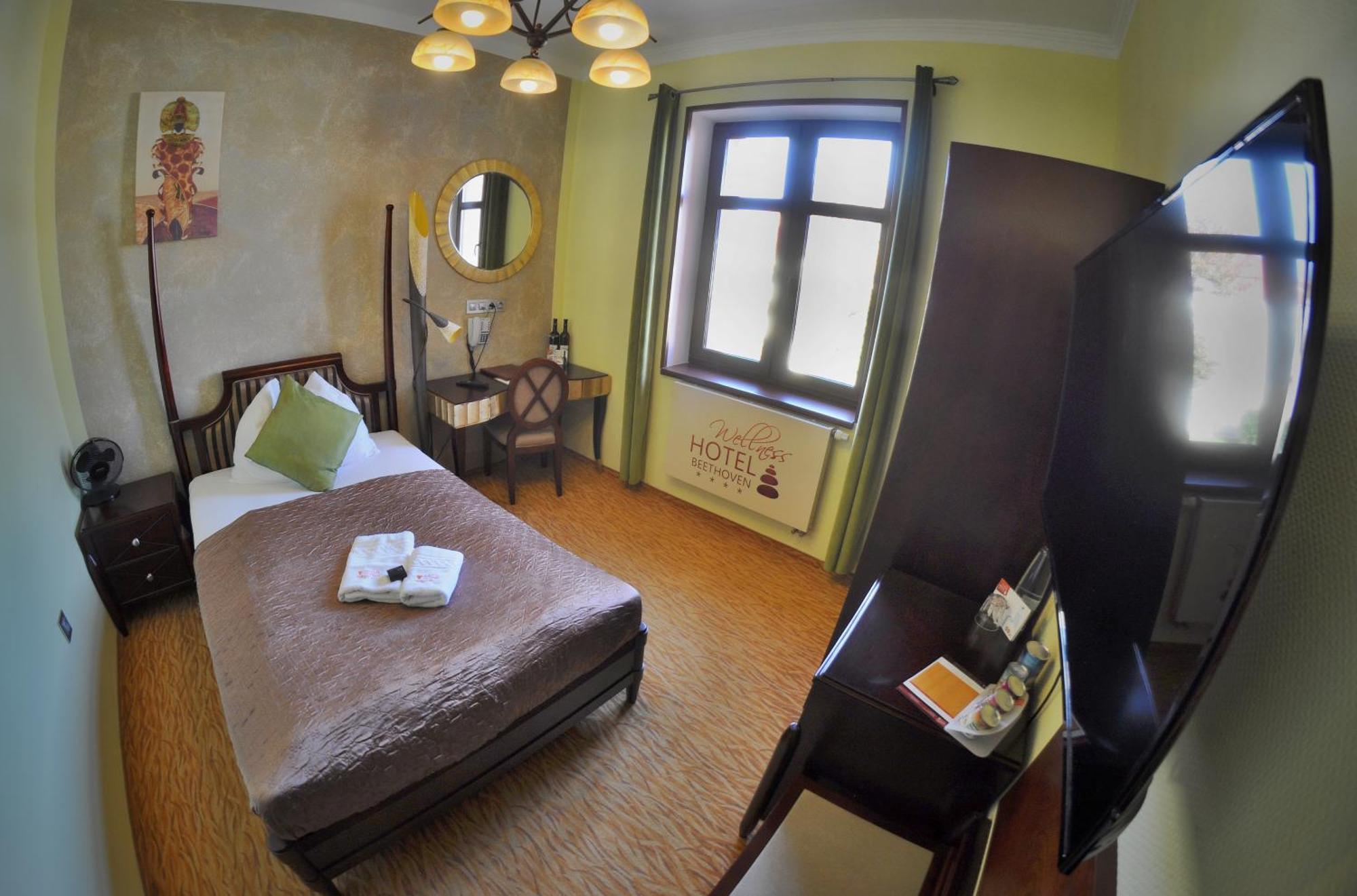 Wellness Hotel Beethoven Chomutov Exterior photo